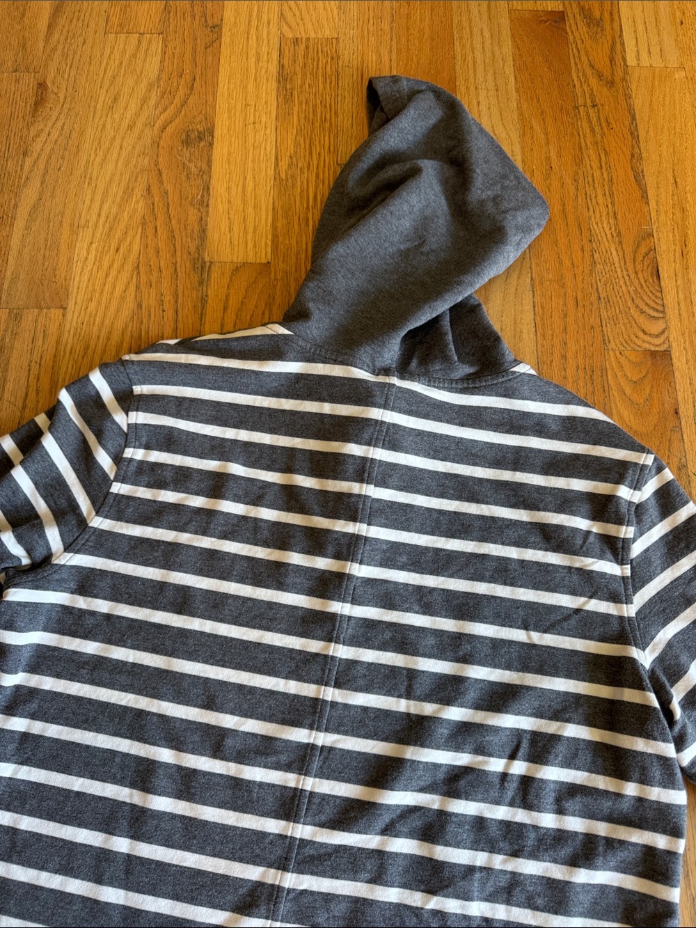 CAbi Charcoal Gray & White Striped Lace-Up Hoodie Medium - Picture 12 of 14
